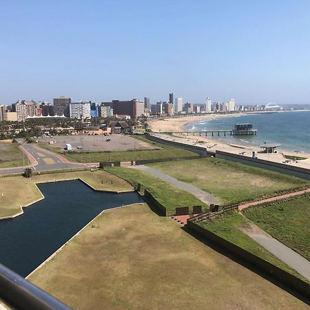 Point Beach #Accommodation - Durban Beach & Waterfront Canals Epic Views מראה חיצוני תמונה